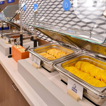 Holiday Inn Express Hotel & Suites Morris By Ihg Eksteriør bilde