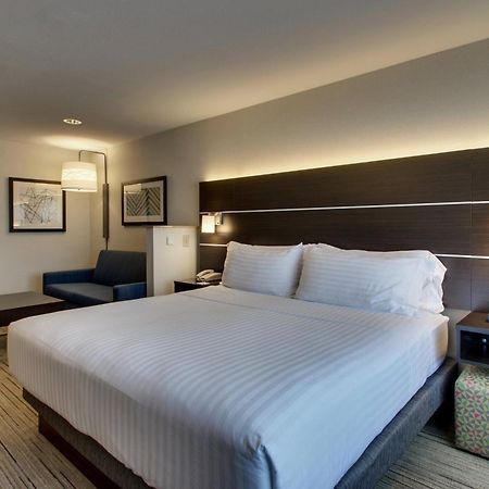 Holiday Inn Express Hotel & Suites Morris By Ihg Eksteriør bilde