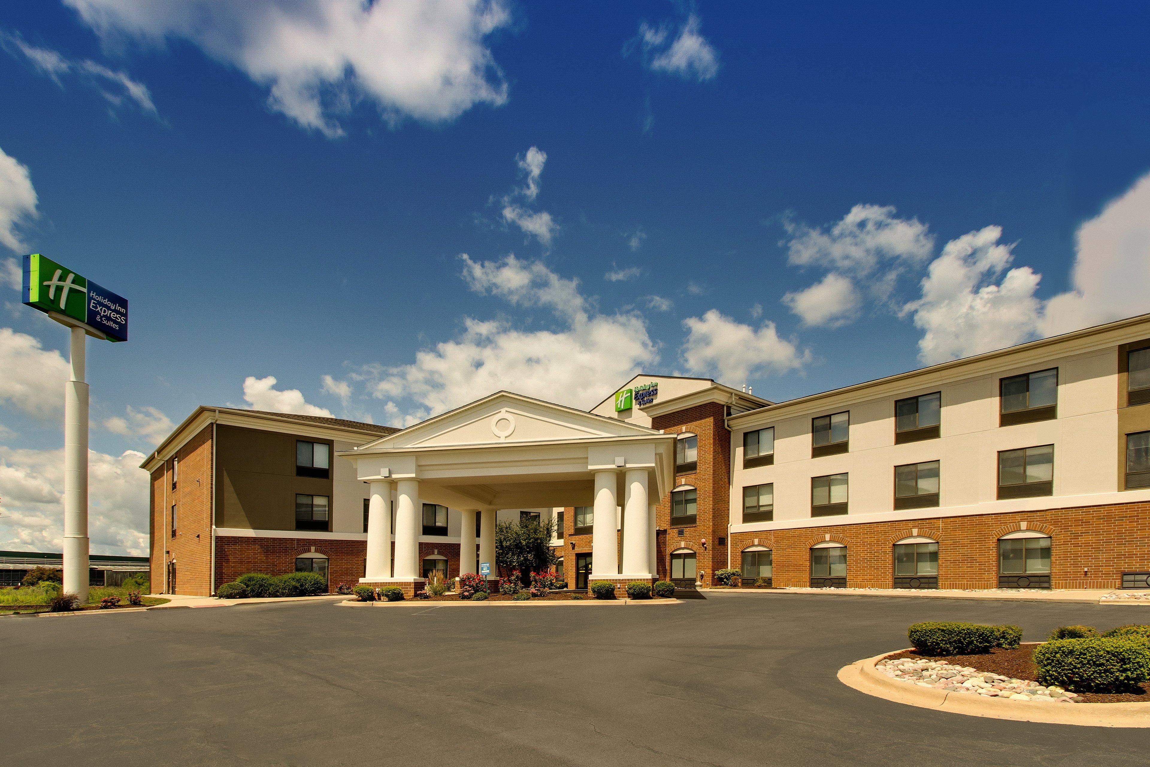 Holiday Inn Express Hotel & Suites Morris By Ihg Eksteriør bilde