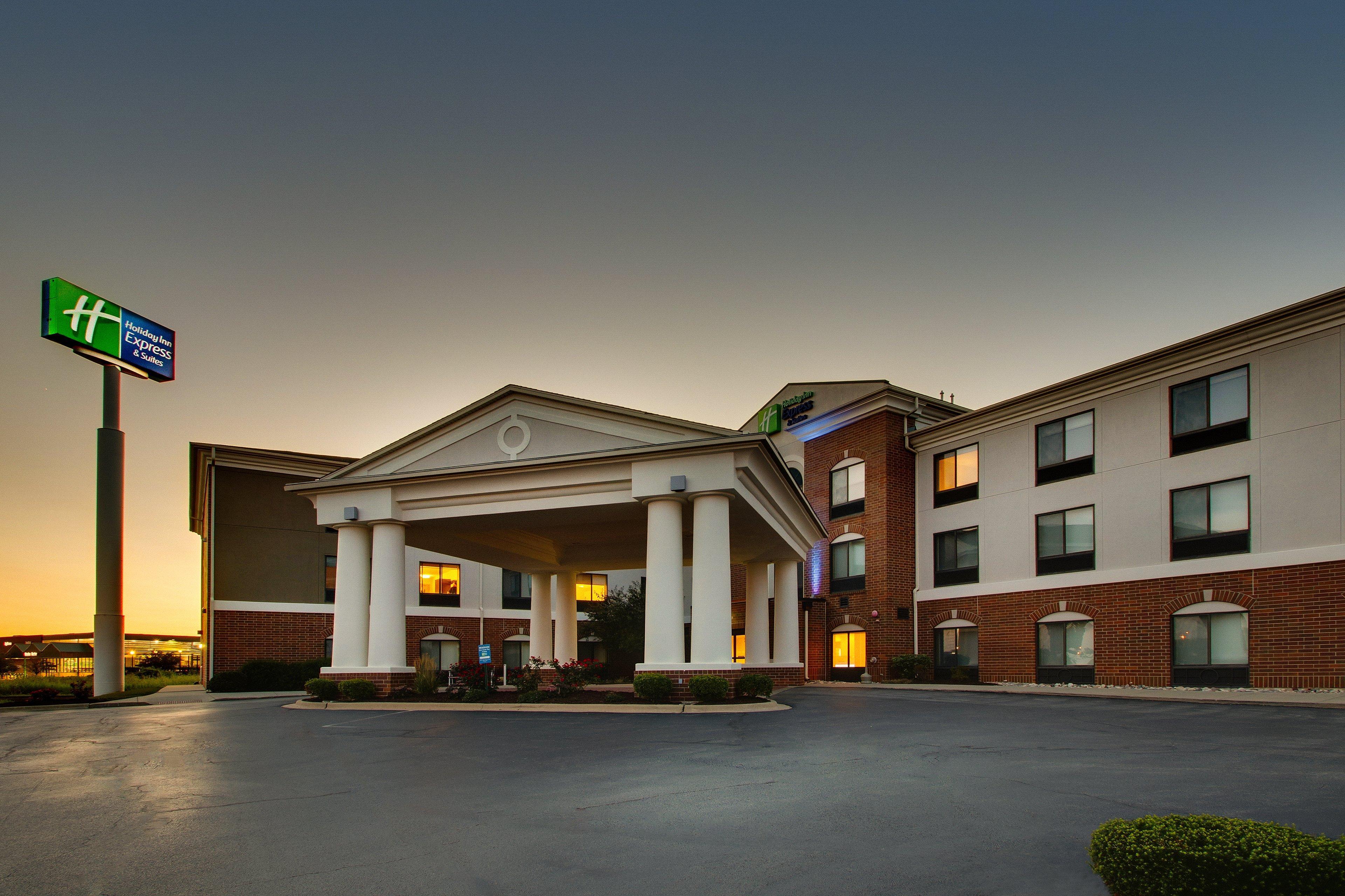 Holiday Inn Express Hotel & Suites Morris By Ihg Eksteriør bilde